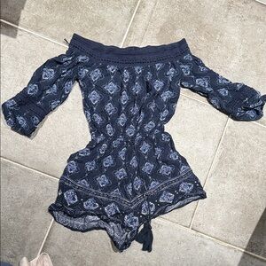 Hollister Blue Patterned Top